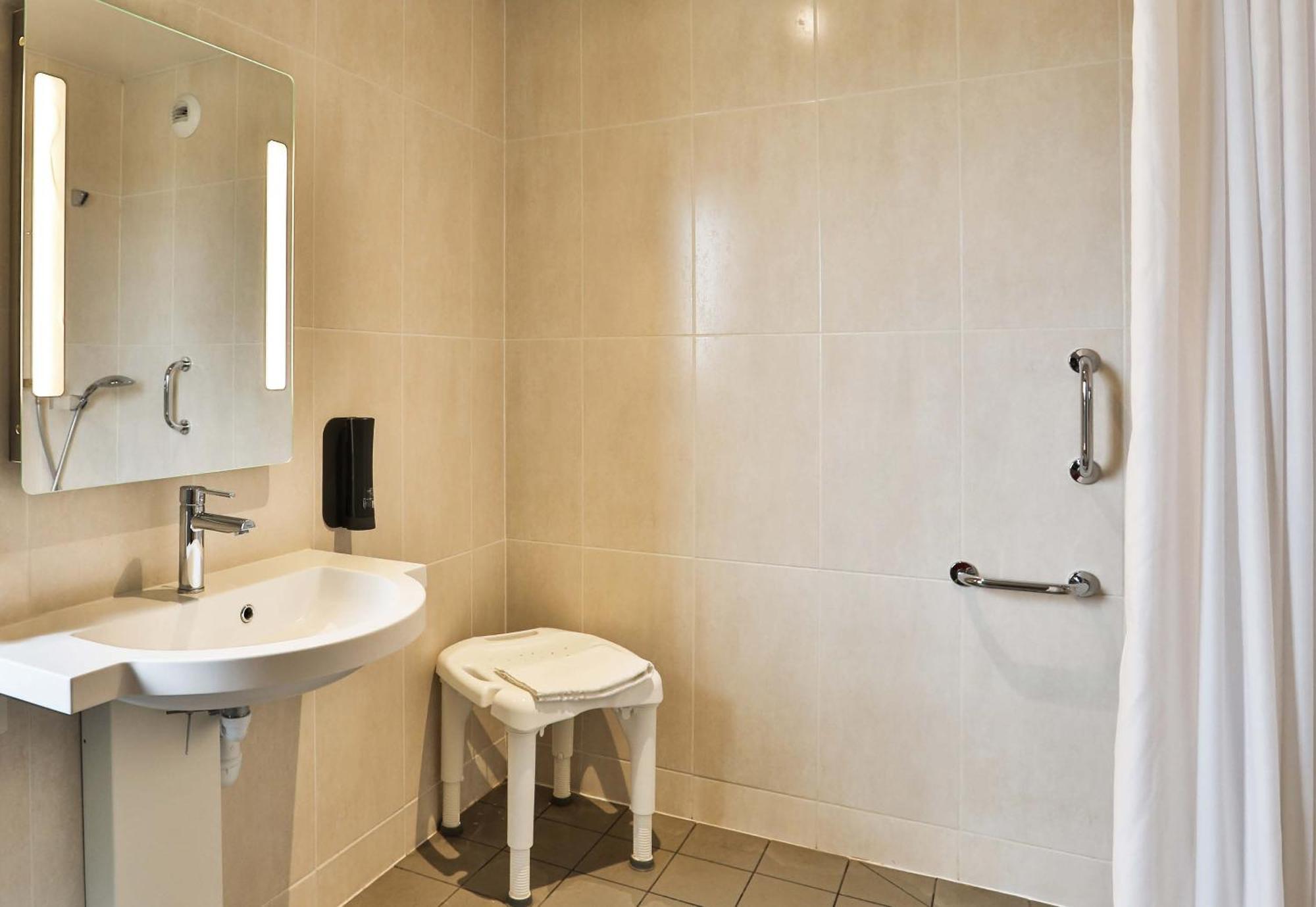 B&B Hotel Les Herbiers Kültér fotó